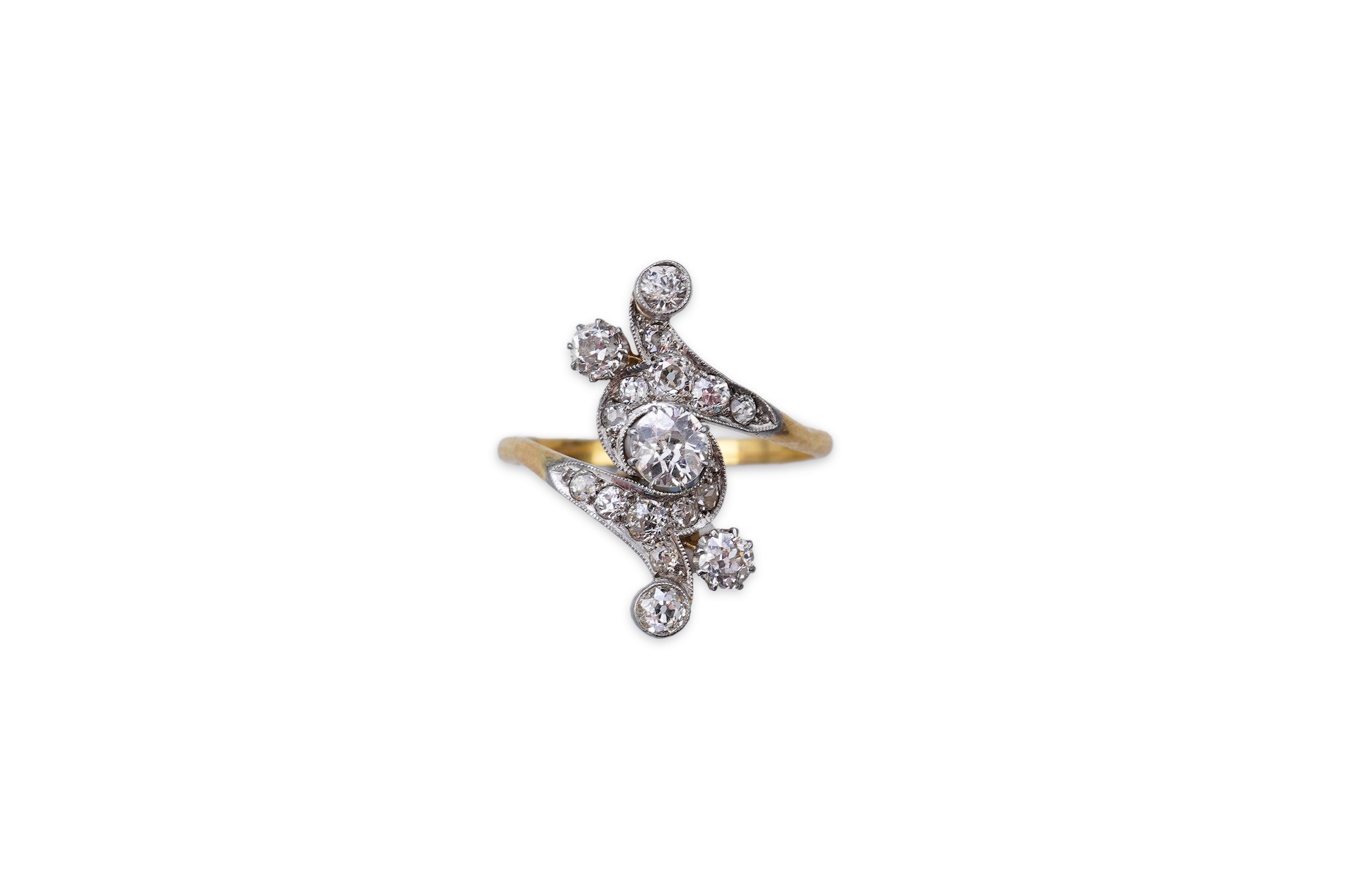An Art Nouveau diamond ring, early 20th century